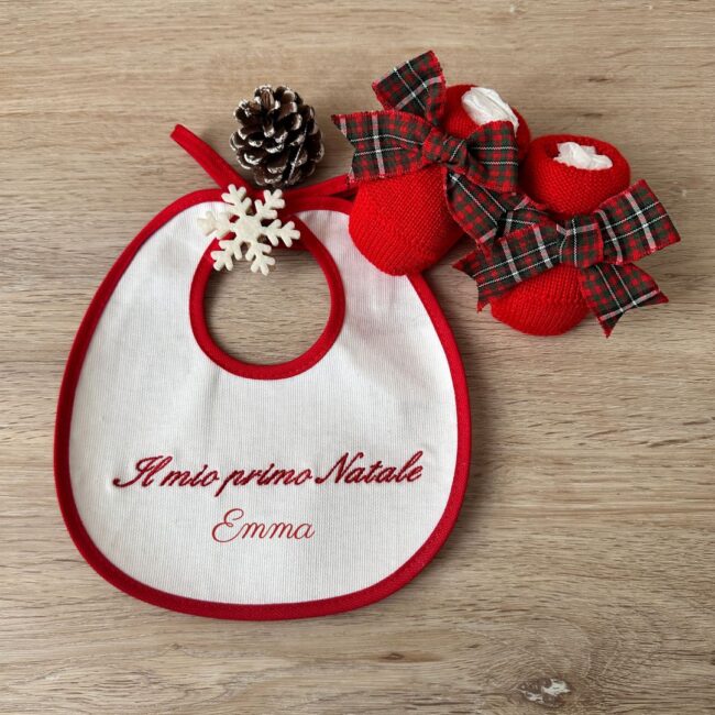 set regalo primo natale bavetta e babbucce